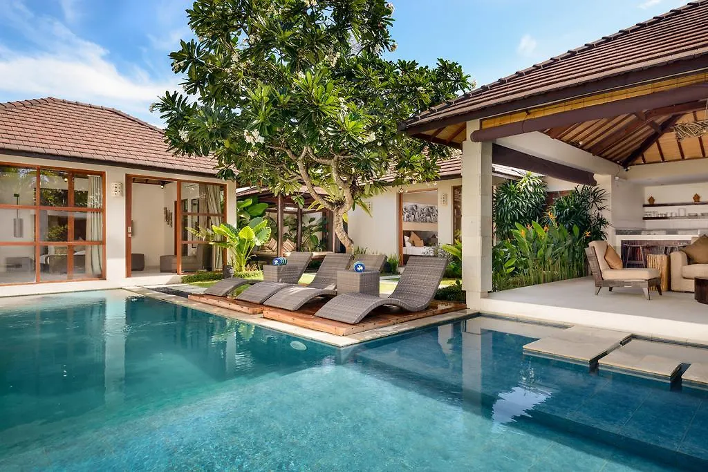 Arama Poolside Villa Seminyak