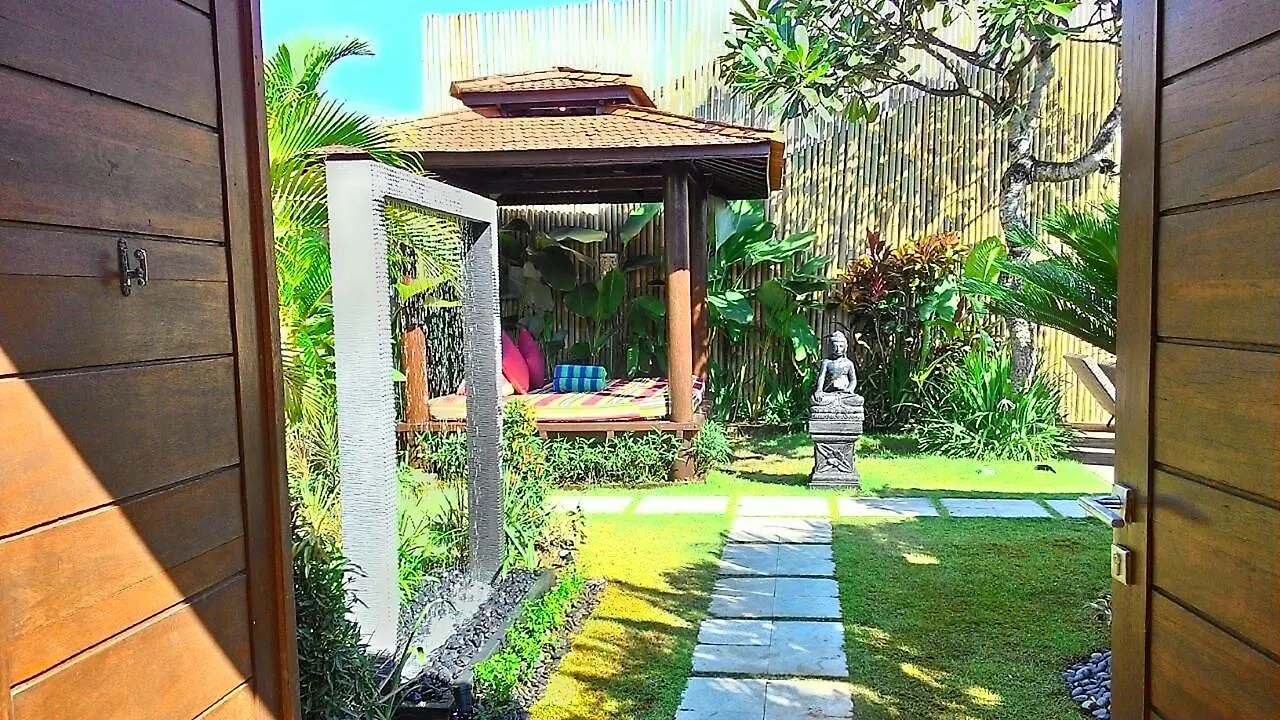 Arama Poolside Villa Seminyak   Seminyak (Bali)